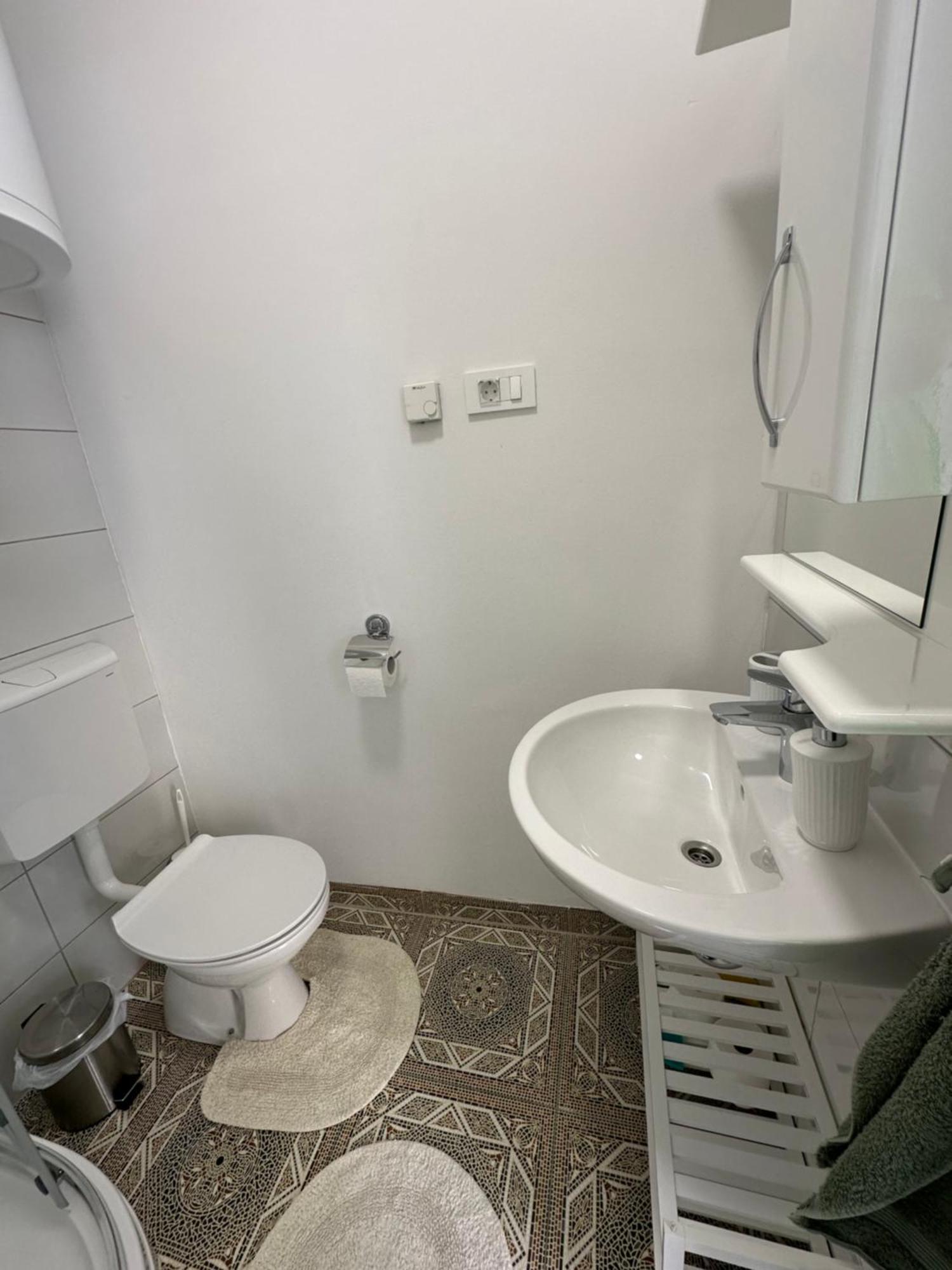 Om Yoga Center Apartman Beszterce Kültér fotó