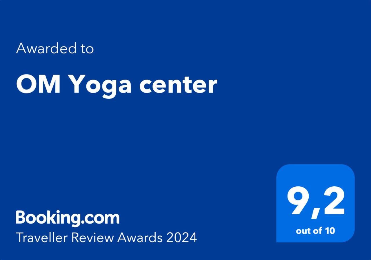 Om Yoga Center Apartman Beszterce Kültér fotó